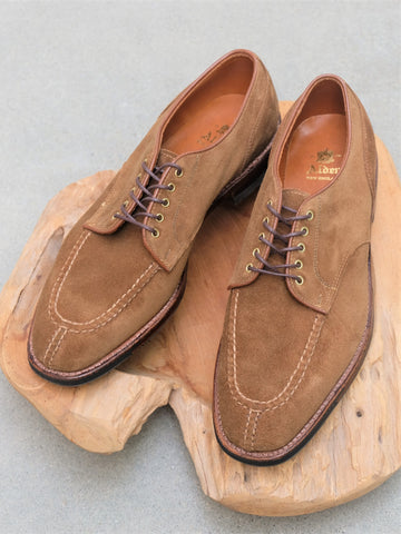 Alden NST (Norwegian Split Toe) Blucher in Snuff Suede