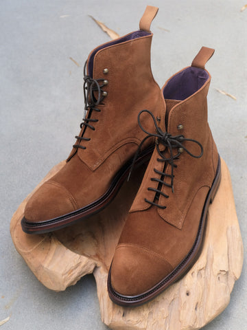 Carmina Shoemaker Jumper Boots in Snuff Suede