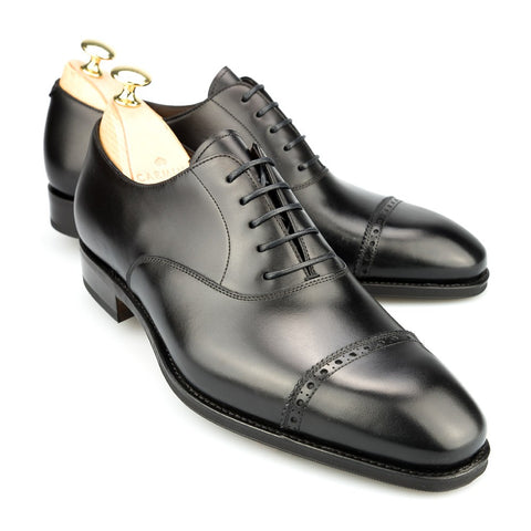 Carmina Shoemaker Quarter Brogue in Black Calf