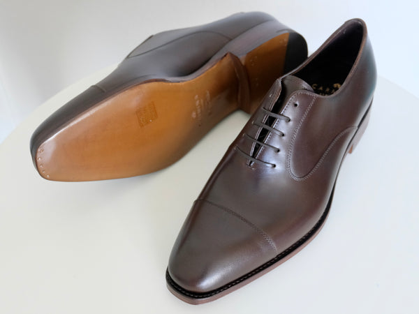 Carmina Shoemaker 'Swan Neck' Oxford in Dark Brown Calf