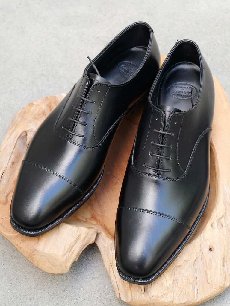 Crockett & Jones Audley Captoe Oxford in Black Calf – Gentlemens