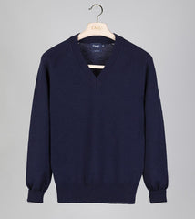 Drake's Navy Merino Wool V Neck Jumper – Gentlemens Footwear